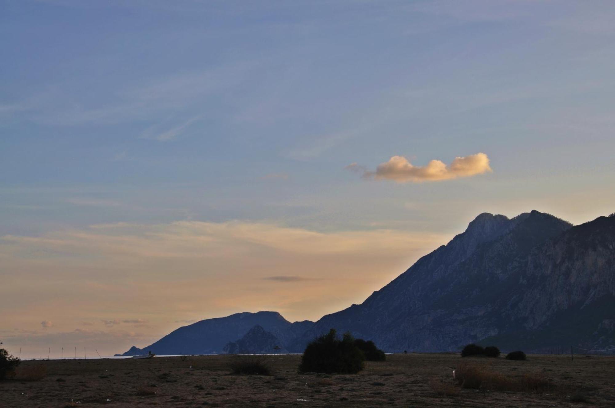 Dolunay Apart Hotel Çıralı Esterno foto