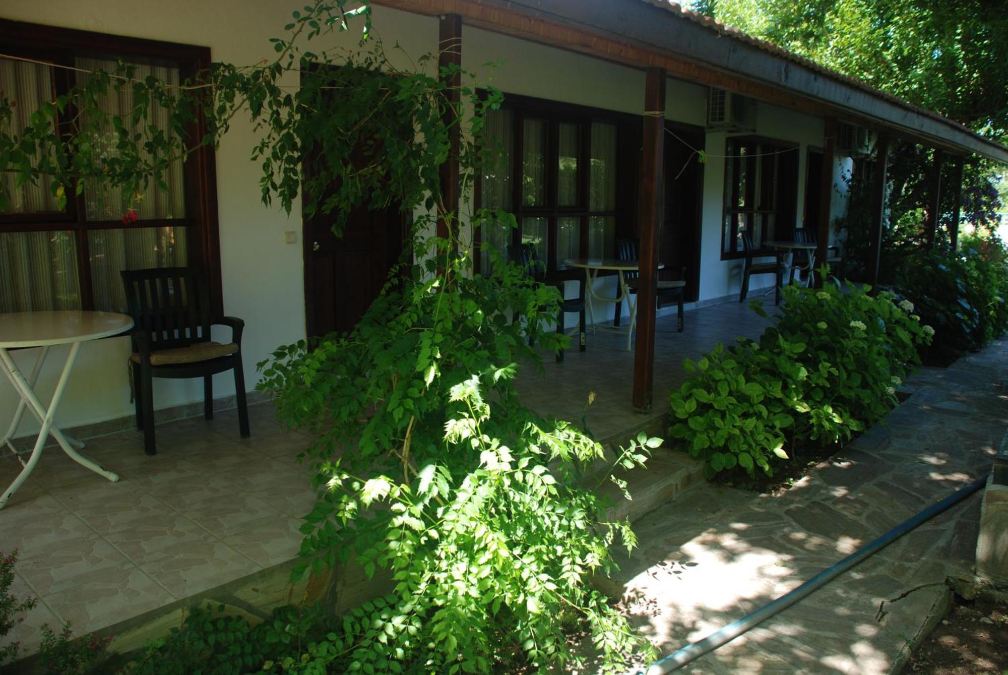 Dolunay Apart Hotel Çıralı Esterno foto